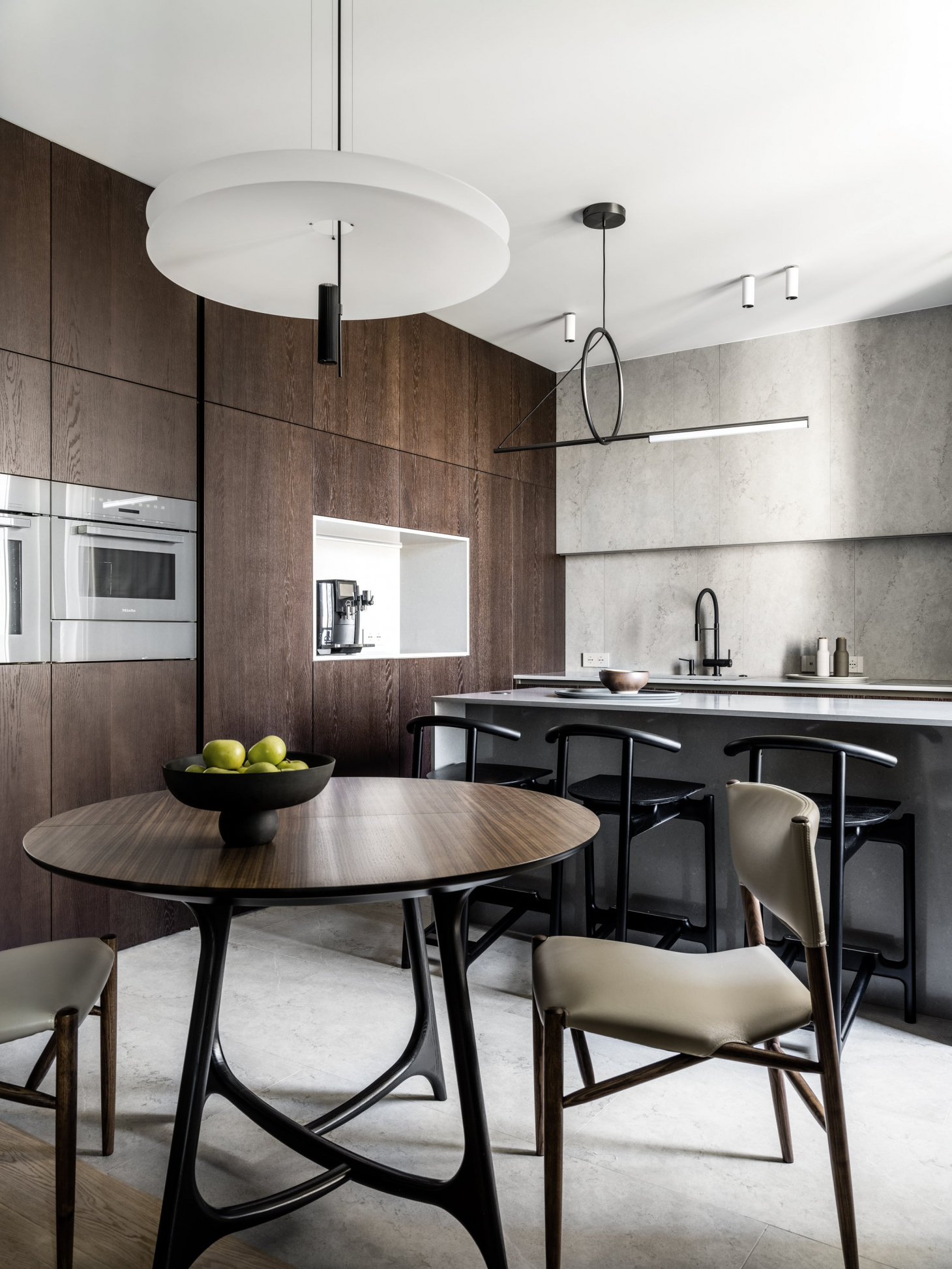 Угловой кухонный гарнитур