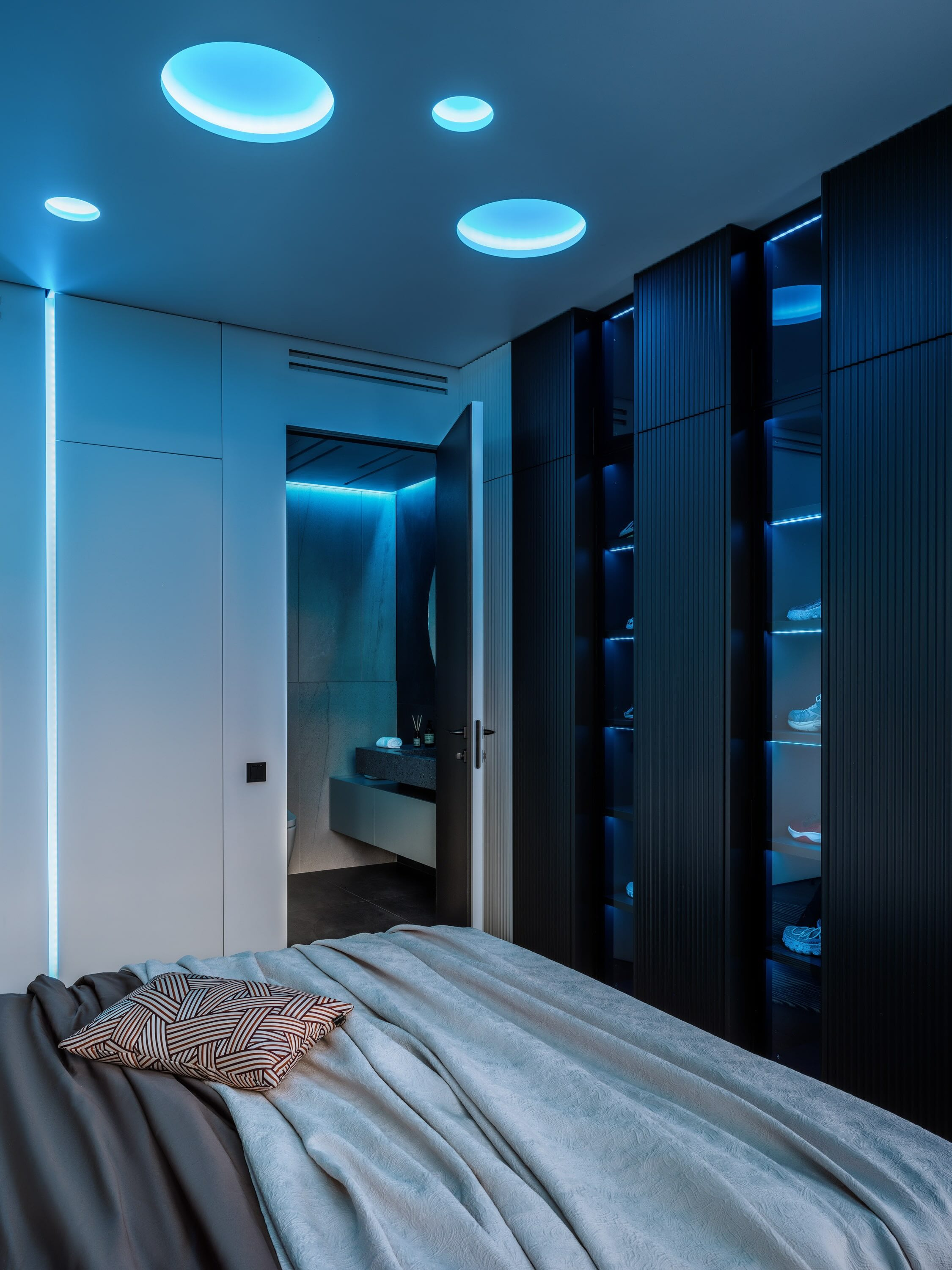 Подсветка в мастер-спальне