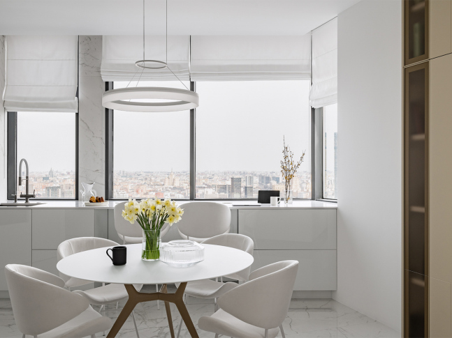 59 m<sup>2</sup> One-Bedroom Apartment With Moscow City View: Photos, Videos, and Estimate of the Completed Interior