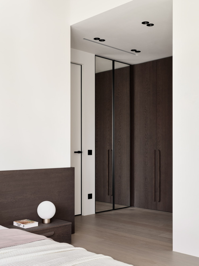 Дизайн спальни с гардеробной в современном стиле