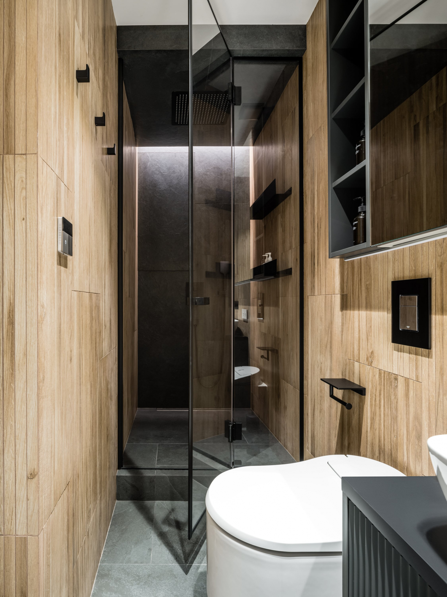 Душевая со стеклянной перегородкой