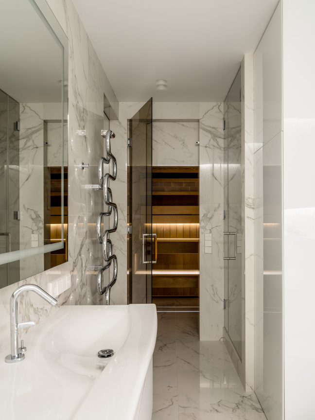 Белая ванная комната